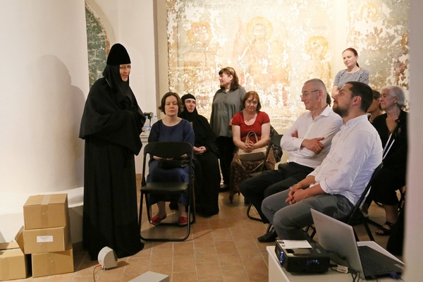 5-Презентация монографии Владимира Дмитриевича Сарабьянова «Спасская церковь Евфросиниевского монастыря в Полоцке».JPG